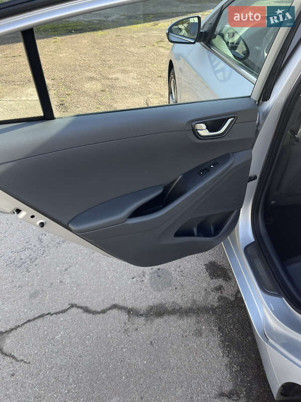 Хэтчбек Hyundai Ioniq 2018 в Житомире