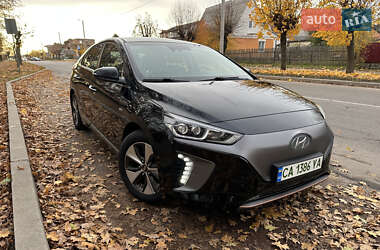 Хетчбек Hyundai Ioniq 2017 в Умані