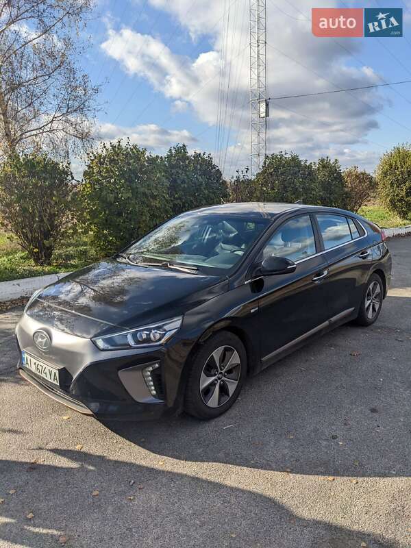 Лифтбек Hyundai Ioniq 2019 в Киеве
