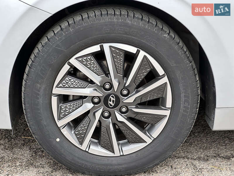 Лифтбек Hyundai Ioniq 2019 в Ковеле фото 35 Лифтбек Hyundai Ioniq 2019 в Ковеле