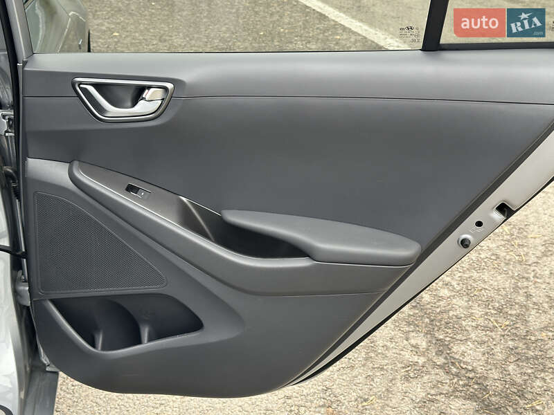 Лифтбек Hyundai Ioniq 2019 в Ковеле фото 62 Лифтбек Hyundai Ioniq 2019 в Ковеле