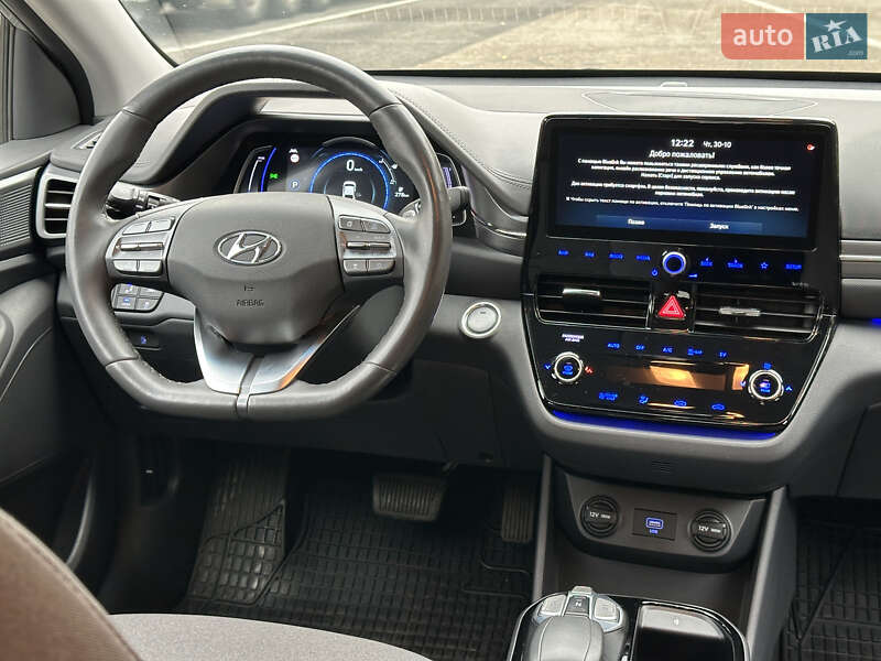 Лифтбек Hyundai Ioniq 2019 в Ковеле фото 72 Лифтбек Hyundai Ioniq 2019 в Ковеле