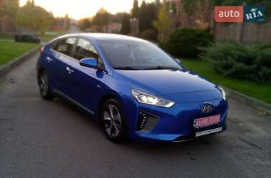 Хэтчбек Hyundai Ioniq 2017 в Ровно