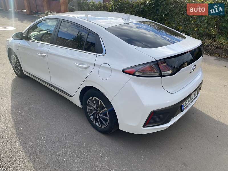 Лифтбек Hyundai Ioniq 2020 в Хмельницком
