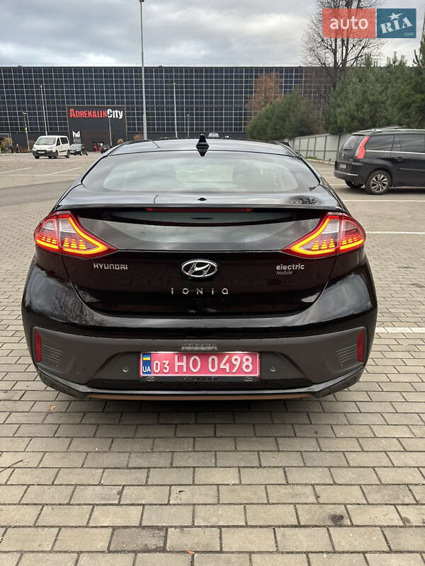 Хэтчбек Hyundai Ioniq 2017 в Луцке фото 8 Хэтчбек Hyundai Ioniq 2017 в Луцке