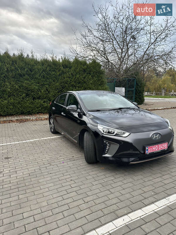 Хэтчбек Hyundai Ioniq 2017 в Луцке фото 15 Хэтчбек Hyundai Ioniq 2017 в Луцке