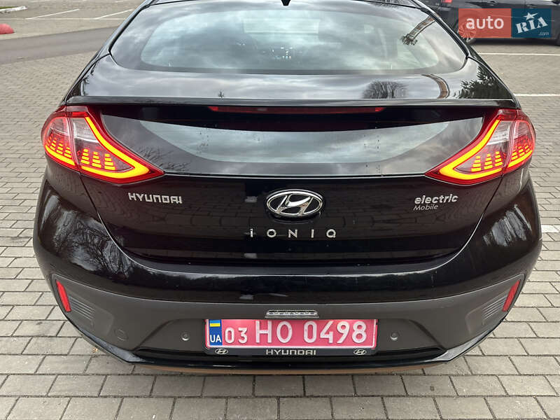 Хэтчбек Hyundai Ioniq 2017 в Луцке фото 27 Хэтчбек Hyundai Ioniq 2017 в Луцке
