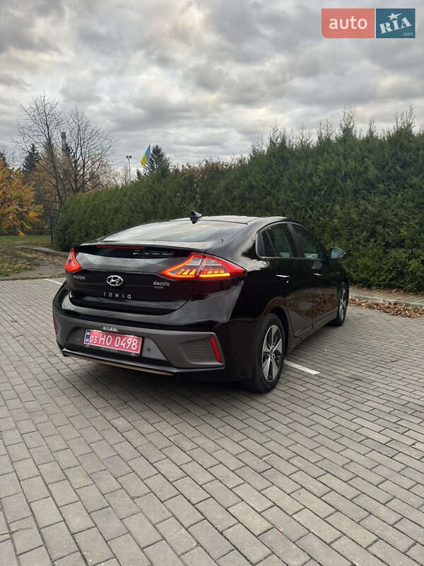 Хэтчбек Hyundai Ioniq 2017 в Луцке фото 35 Хэтчбек Hyundai Ioniq 2017 в Луцке