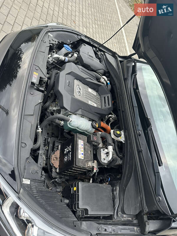 Хэтчбек Hyundai Ioniq 2017 в Луцке фото 41 Хэтчбек Hyundai Ioniq 2017 в Луцке