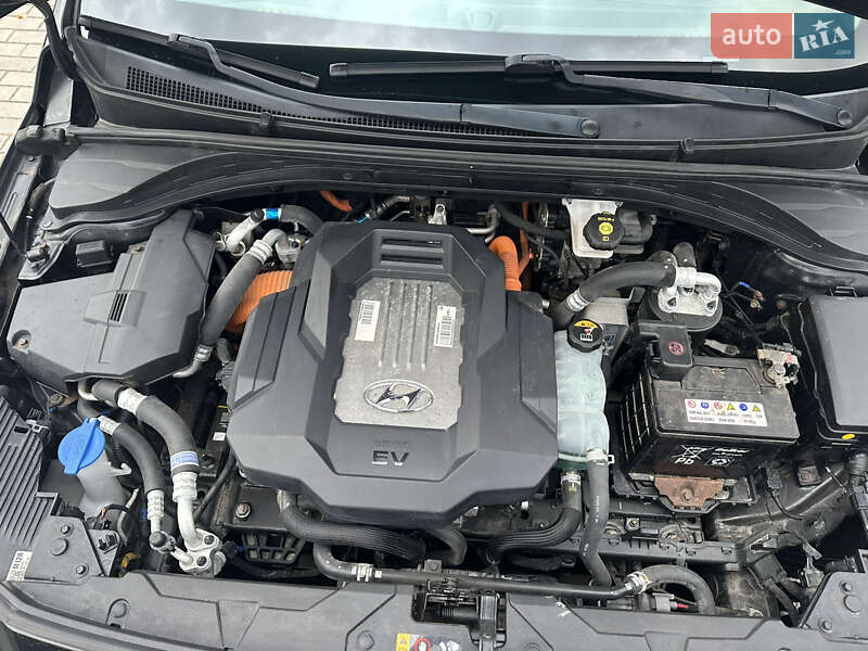 Хэтчбек Hyundai Ioniq 2017 в Луцке фото 42 Хэтчбек Hyundai Ioniq 2017 в Луцке