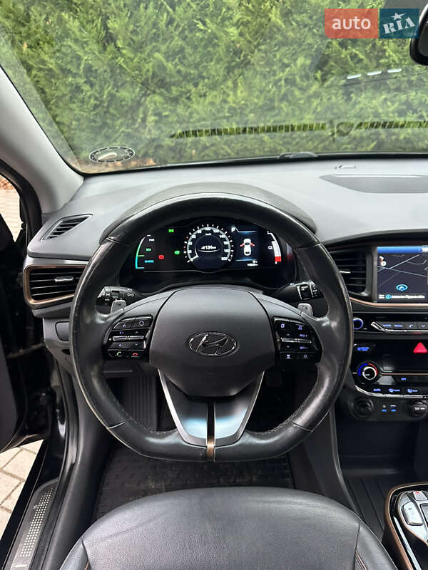 Хэтчбек Hyundai Ioniq 2017 в Луцке фото 68 Хэтчбек Hyundai Ioniq 2017 в Луцке