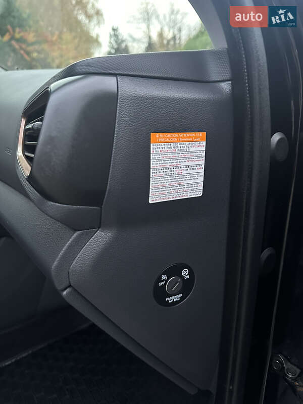 Хэтчбек Hyundai Ioniq 2017 в Луцке фото 85 Хэтчбек Hyundai Ioniq 2017 в Луцке