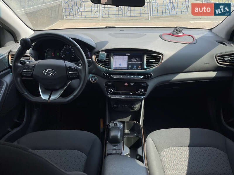 Хетчбек Hyundai Ioniq 2019 в Києві фото 19 Хетчбек Hyundai Ioniq 2019 в Києві