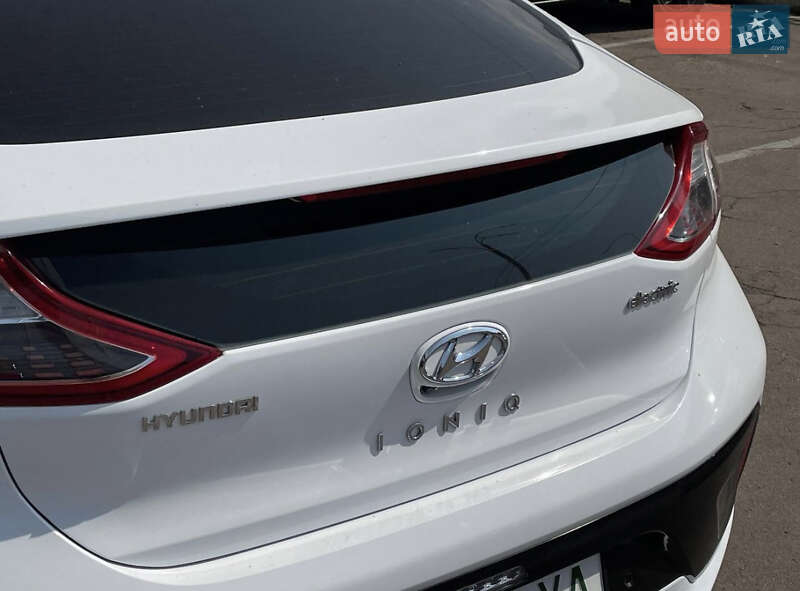 Хетчбек Hyundai Ioniq 2019 в Києві фото 32 Хетчбек Hyundai Ioniq 2019 в Києві