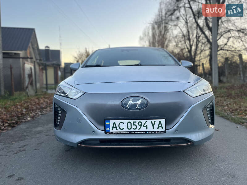 Хэтчбек Hyundai Ioniq 2016 в Владимире