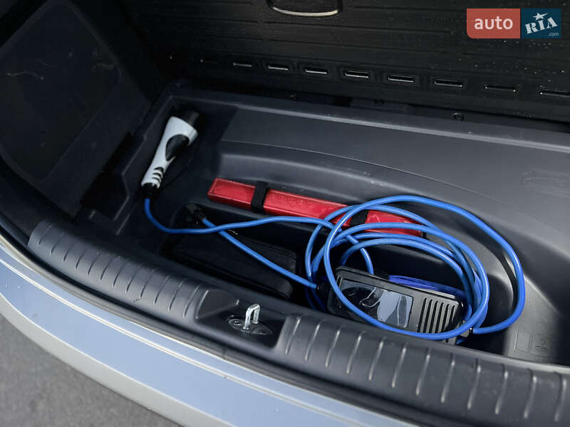 Хэтчбек Hyundai Ioniq 2016 в Владимире