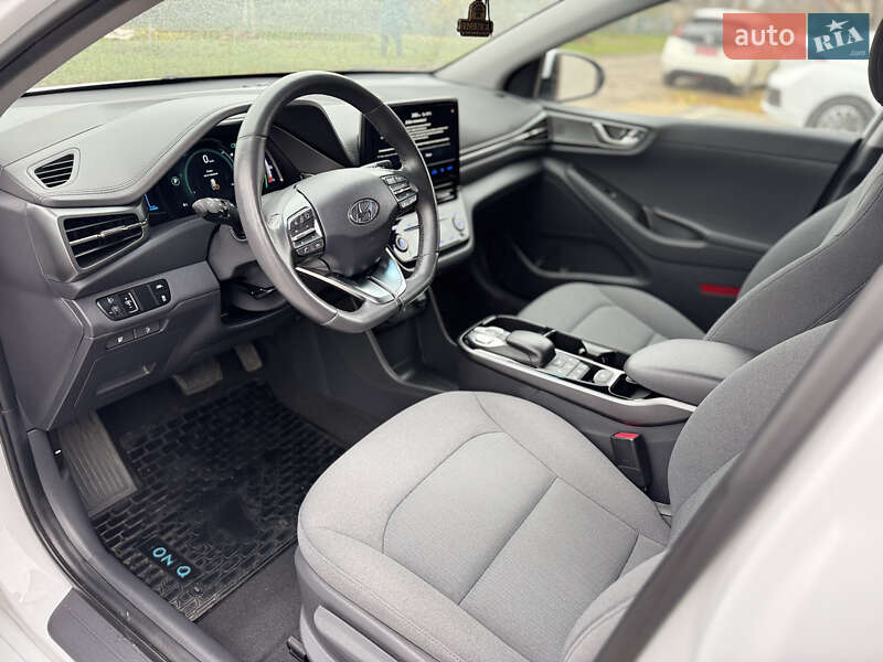 Лифтбек Hyundai Ioniq 2021 в Тернополе фото 7 Лифтбек Hyundai Ioniq 2021 в Тернополе