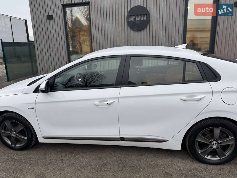 Хэтчбек Hyundai Ioniq 2018 в Тернополе фото 5 Хэтчбек Hyundai Ioniq 2018 в Тернополе