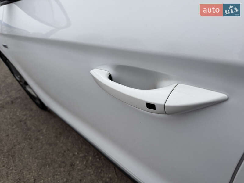 Хэтчбек Hyundai Ioniq 2018 в Тернополе фото 11 Хэтчбек Hyundai Ioniq 2018 в Тернополе