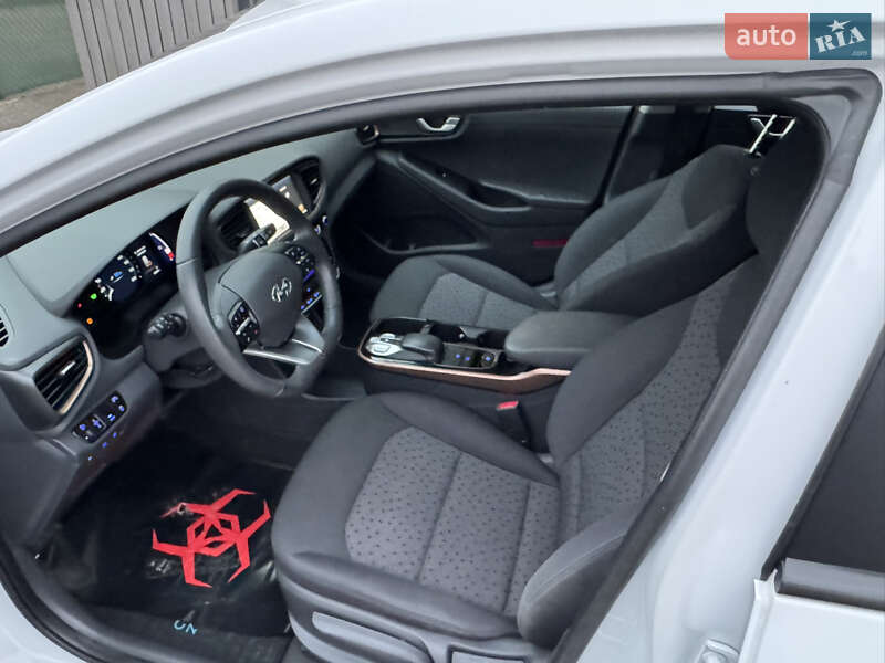 Хэтчбек Hyundai Ioniq 2018 в Тернополе фото 15 Хэтчбек Hyundai Ioniq 2018 в Тернополе