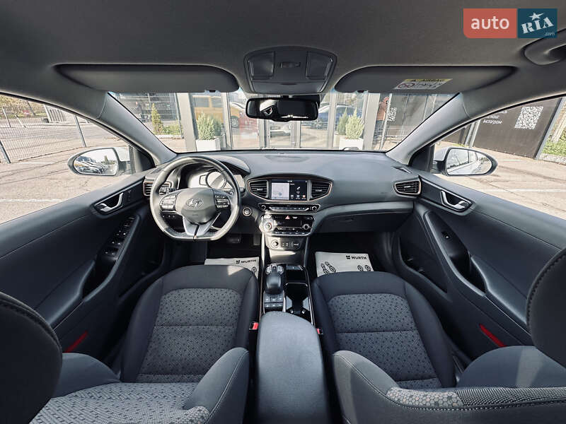 Хэтчбек Hyundai Ioniq 2017 в Кременчуге