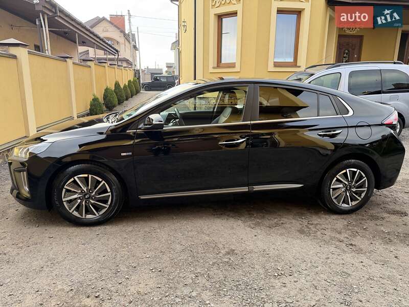 Лифтбек Hyundai Ioniq 2020 в Львове фото 4 Лифтбек Hyundai Ioniq 2020 в Львове