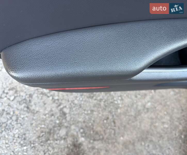 Лифтбек Hyundai Ioniq 2020 в Львове фото 80 Лифтбек Hyundai Ioniq 2020 в Львове