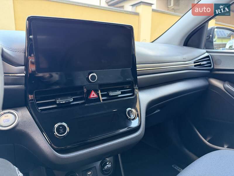 Лифтбек Hyundai Ioniq 2020 в Львове фото 99 Лифтбек Hyundai Ioniq 2020 в Львове