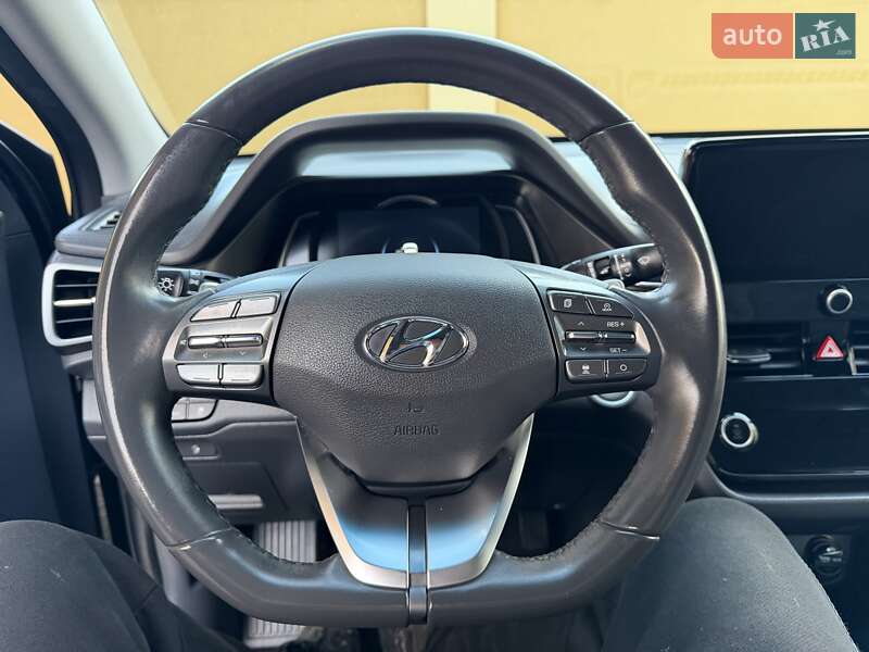 Лифтбек Hyundai Ioniq 2020 в Львове фото 93 Лифтбек Hyundai Ioniq 2020 в Львове