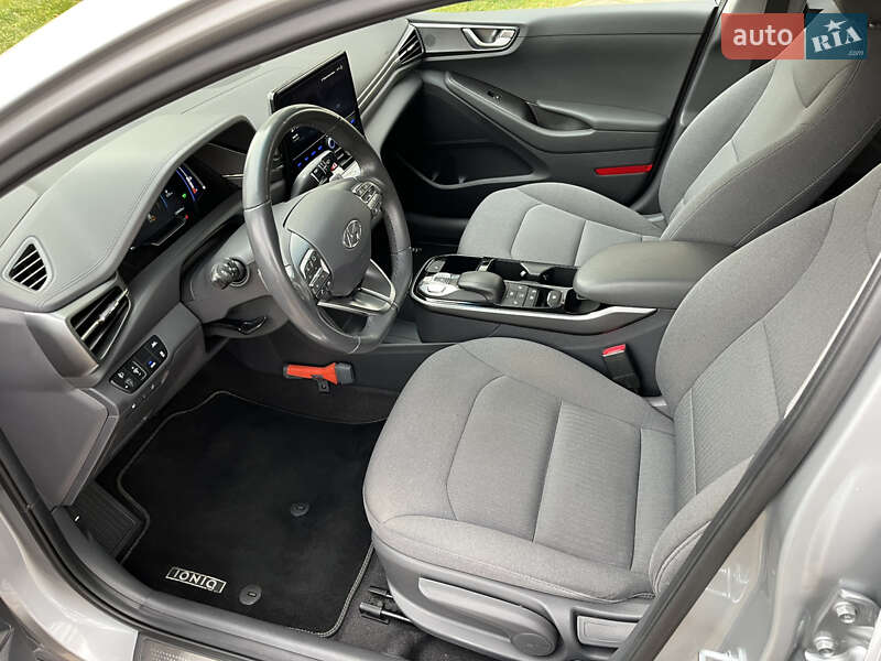 Лифтбек Hyundai Ioniq 2020 в Луцке