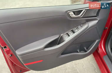 Лифтбек Hyundai Ioniq 2022 в Кропивницком