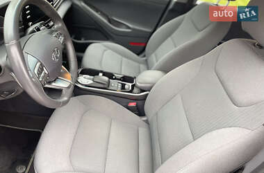 Лифтбек Hyundai Ioniq 2022 в Кропивницком