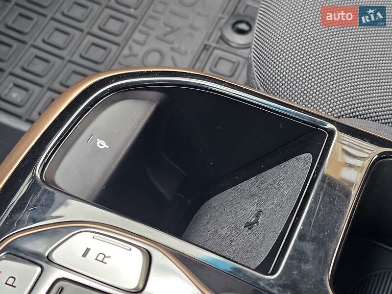 Лифтбек Hyundai Ioniq 2019 в Киеве