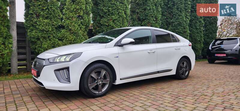 Лифтбек Hyundai Ioniq 2020 в Ровно