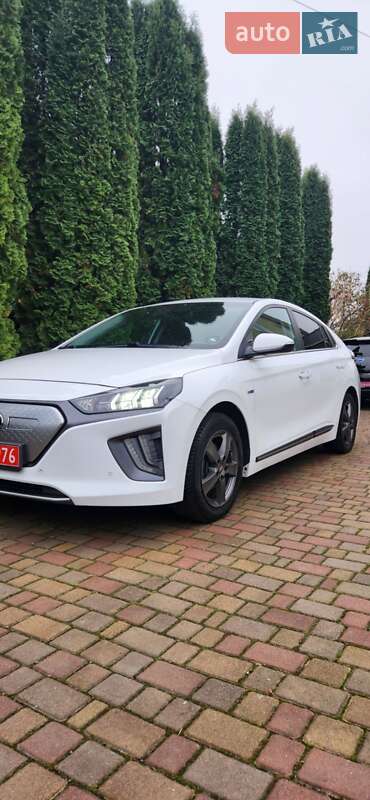 Лифтбек Hyundai Ioniq 2020 в Ровно