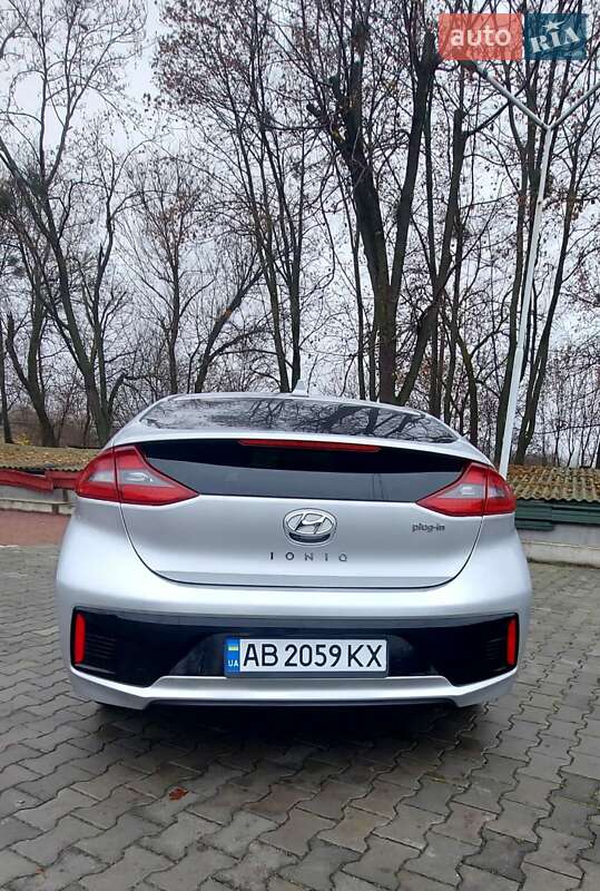 Лифтбек Hyundai Ioniq 2019 в Виннице фото 27 Лифтбек Hyundai Ioniq 2019 в Виннице