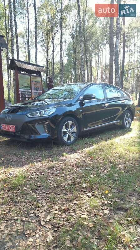 Хэтчбек Hyundai Ioniq 2019 в Маневичах