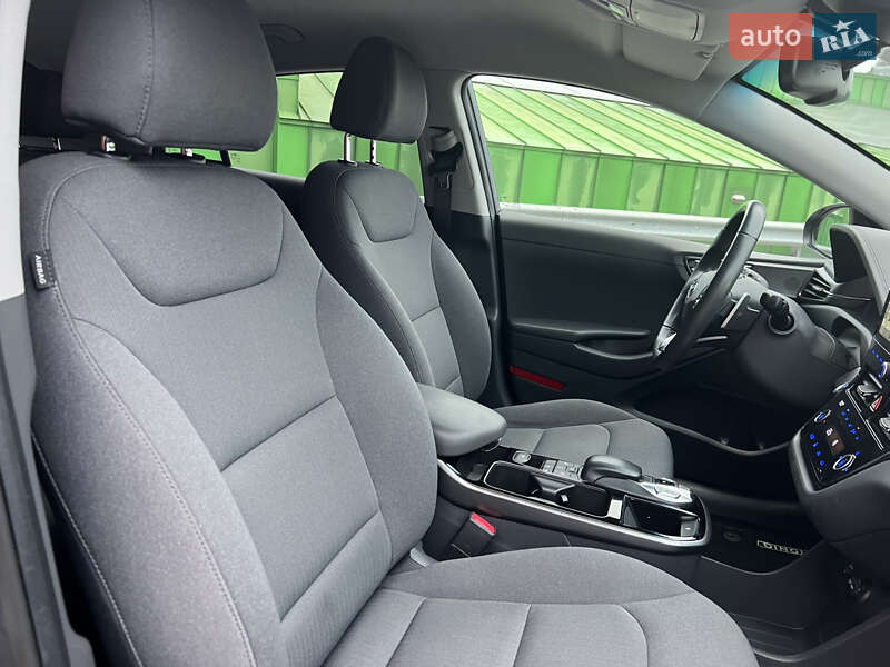 Лифтбек Hyundai Ioniq 2019 в Киеве фото 33 Лифтбек Hyundai Ioniq 2019 в Киеве