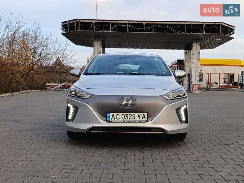 Хэтчбек Hyundai Ioniq 2017 в Луцке