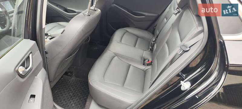 Хэтчбек Hyundai Ioniq 2018 в Городке