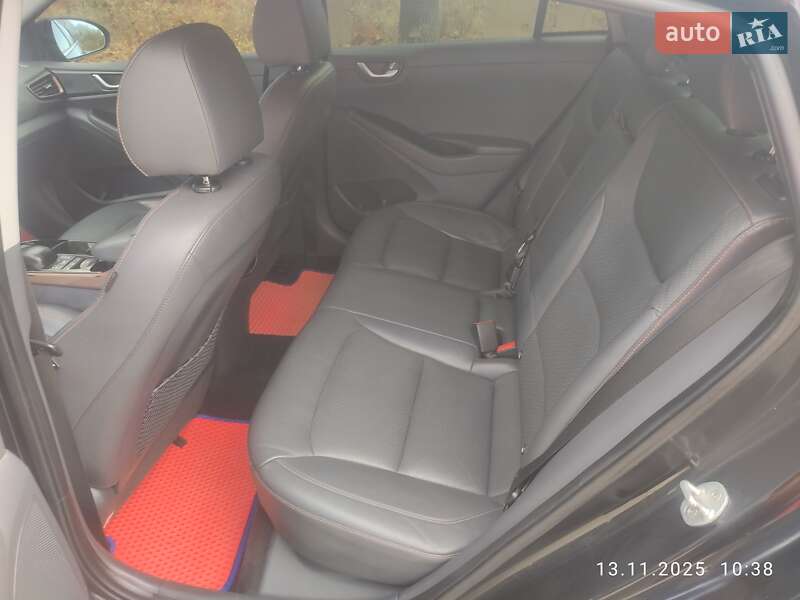 Хэтчбек Hyundai Ioniq 2016 в Львове