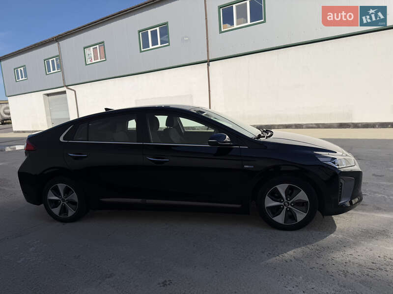 Хэтчбек Hyundai Ioniq 2018 в Виннице