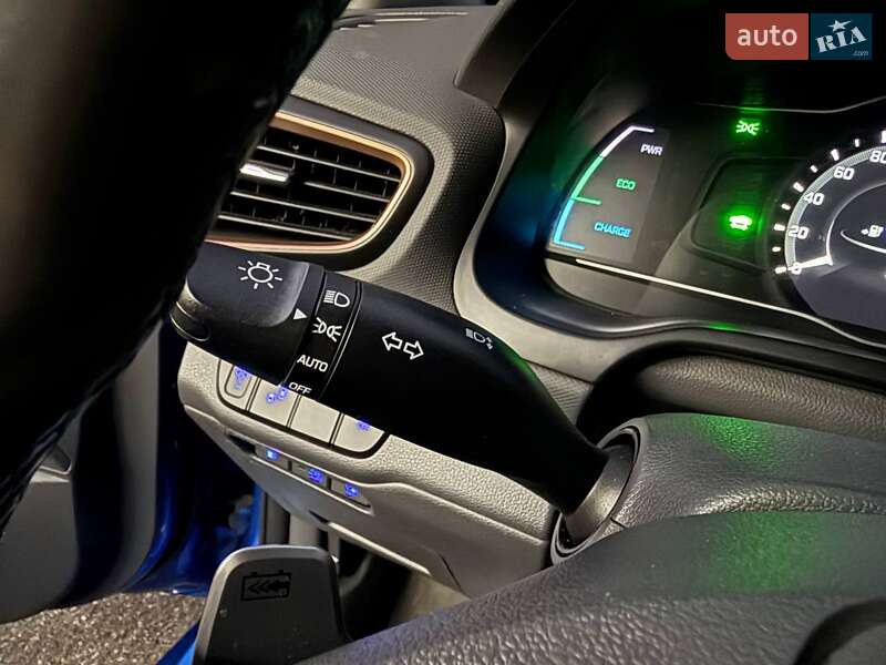 Хэтчбек Hyundai Ioniq 2018 в Киеве