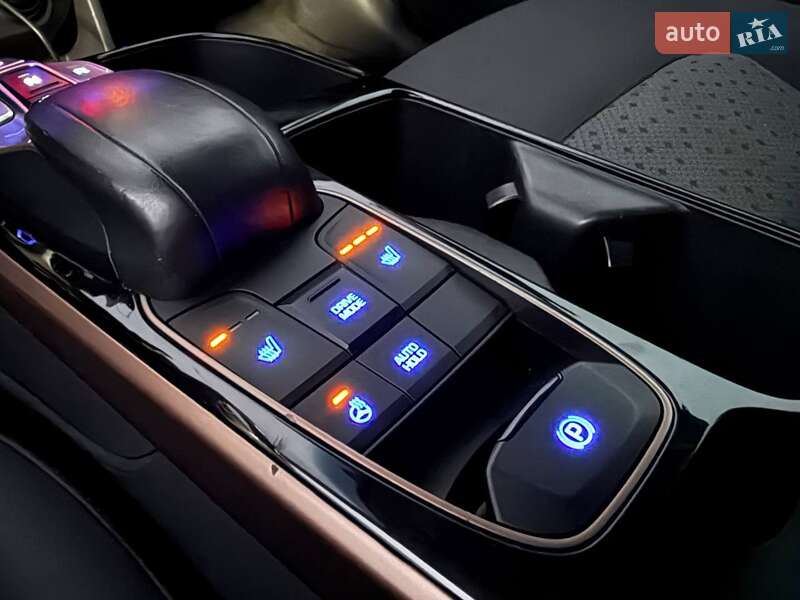 Хэтчбек Hyundai Ioniq 2018 в Киеве