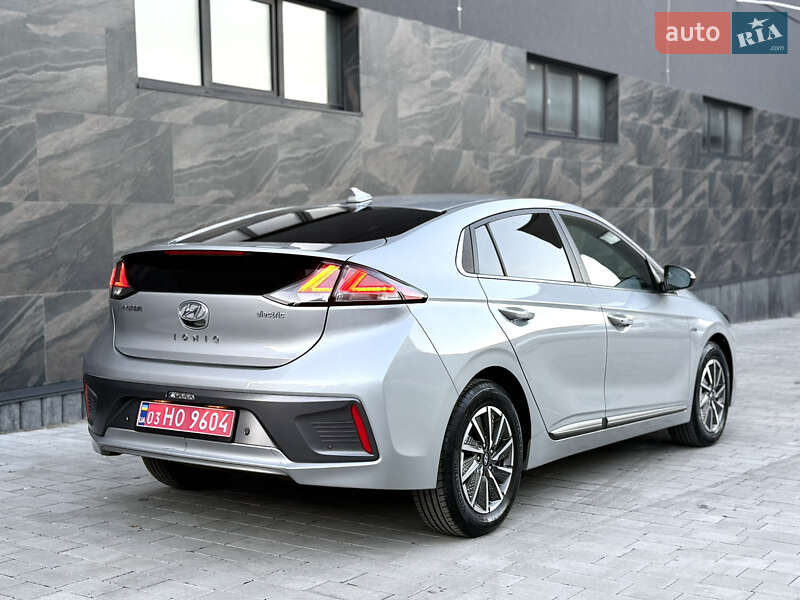 Лифтбек Hyundai Ioniq 2020 в Тернополе фото 10 Лифтбек Hyundai Ioniq 2020 в Тернополе