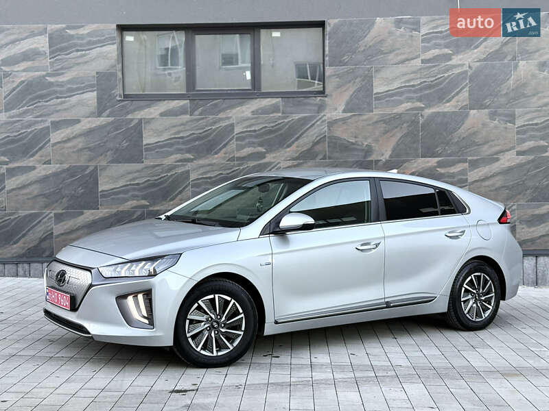 Лифтбек Hyundai Ioniq 2020 в Тернополе фото 17 Лифтбек Hyundai Ioniq 2020 в Тернополе