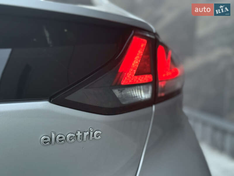 Лифтбек Hyundai Ioniq 2020 в Тернополе фото 22 Лифтбек Hyundai Ioniq 2020 в Тернополе