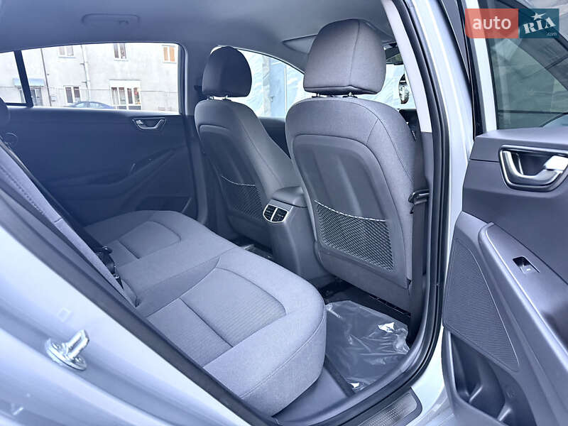 Лифтбек Hyundai Ioniq 2020 в Тернополе фото 32 Лифтбек Hyundai Ioniq 2020 в Тернополе