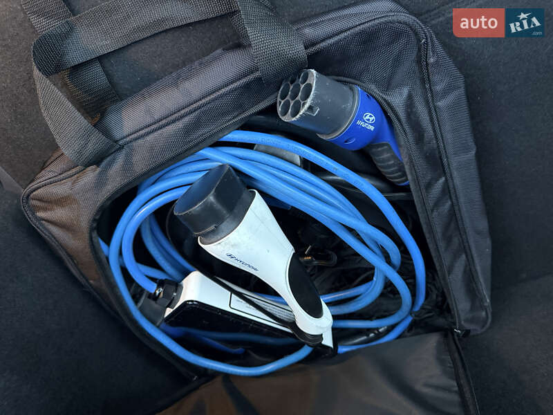 Лифтбек Hyundai Ioniq 2020 в Тернополе фото 47 Лифтбек Hyundai Ioniq 2020 в Тернополе