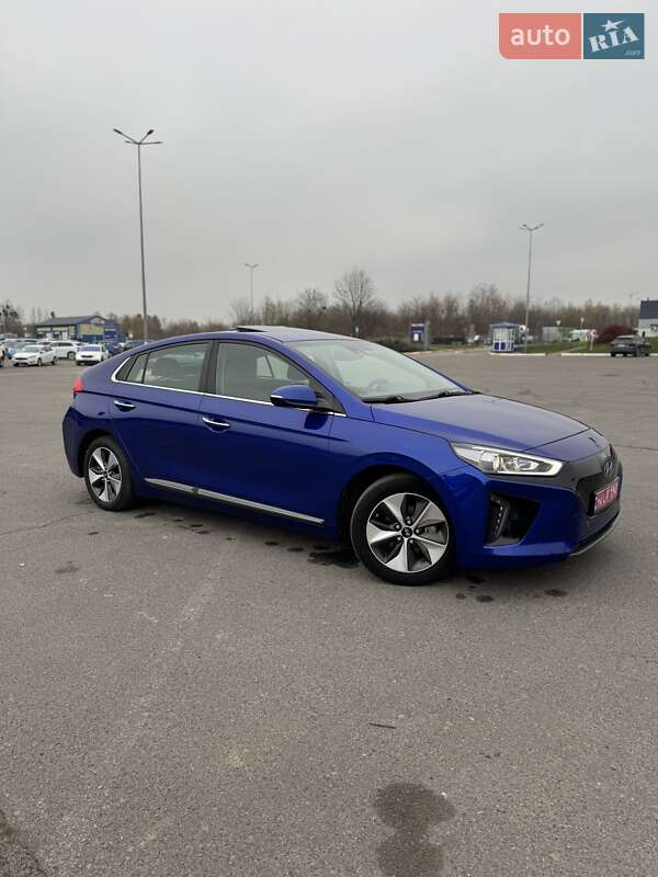 Лифтбек Hyundai Ioniq 2019 в Львове